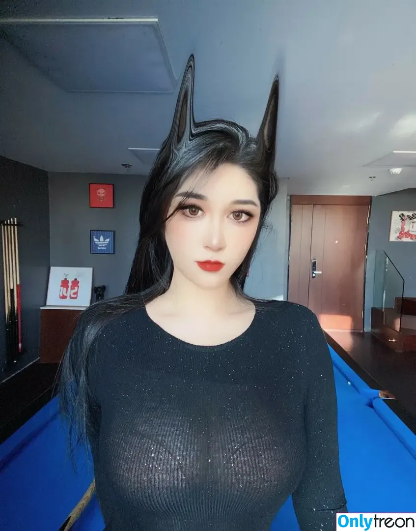 是120斤的小王同学 nude photo #0108 (是120斤的小王同学)