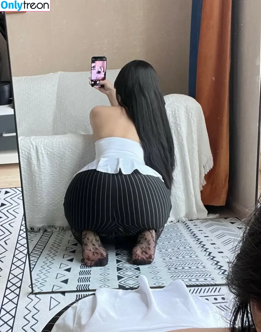 是120斤的小王同学 nude photo #0808 (是120斤的小王同学)
