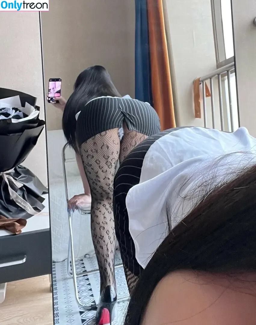 是120斤的小王同学 nude photo #0842 (是120斤的小王同学)