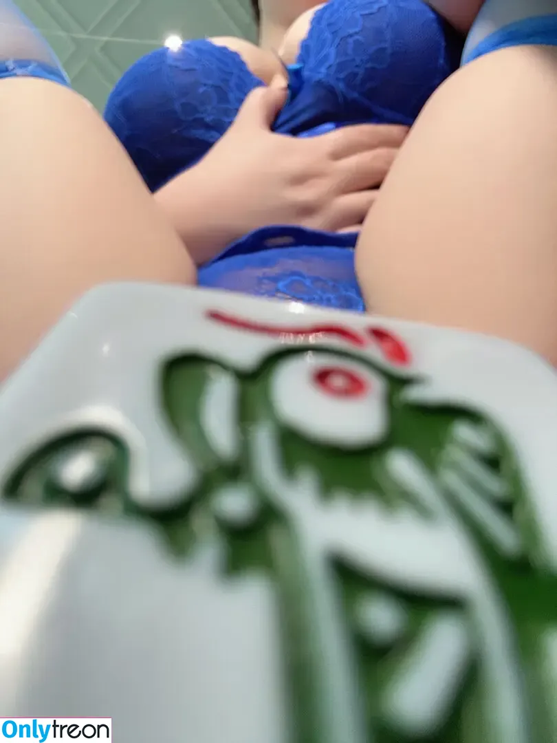 是120斤的小王同学 nude photo #0972 (是120斤的小王同学)