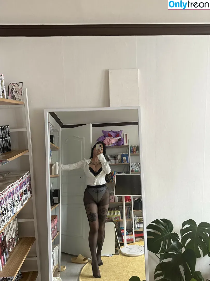 171jun1999 nude photo #0095 (171jun1999)