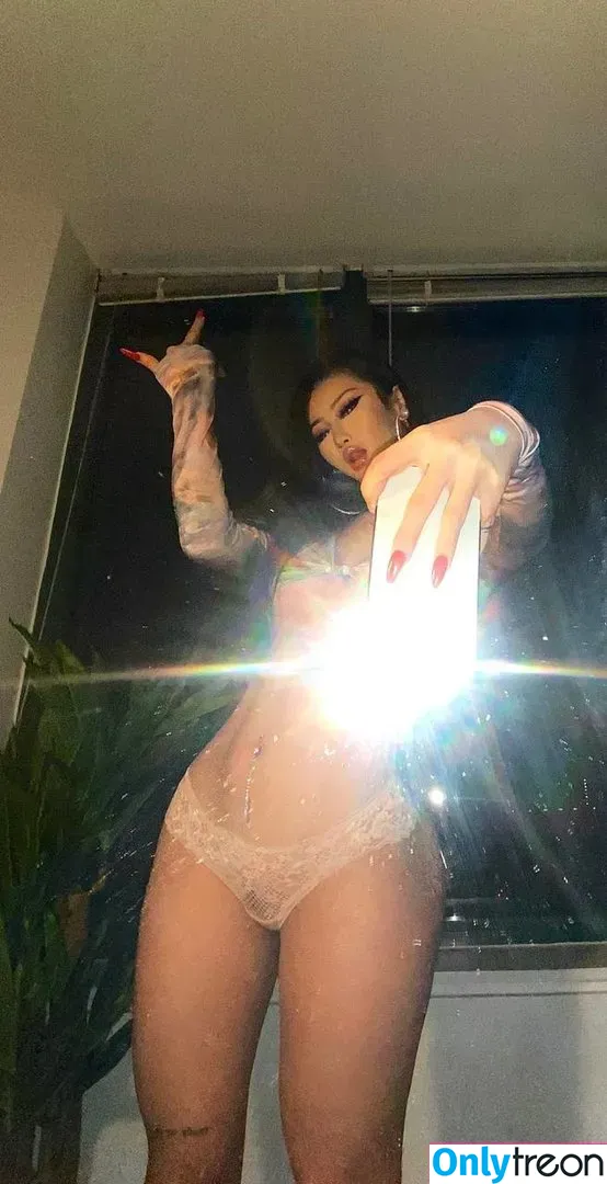 1800babynico nude photo #0007 (Nico Miu / itsbabynico)