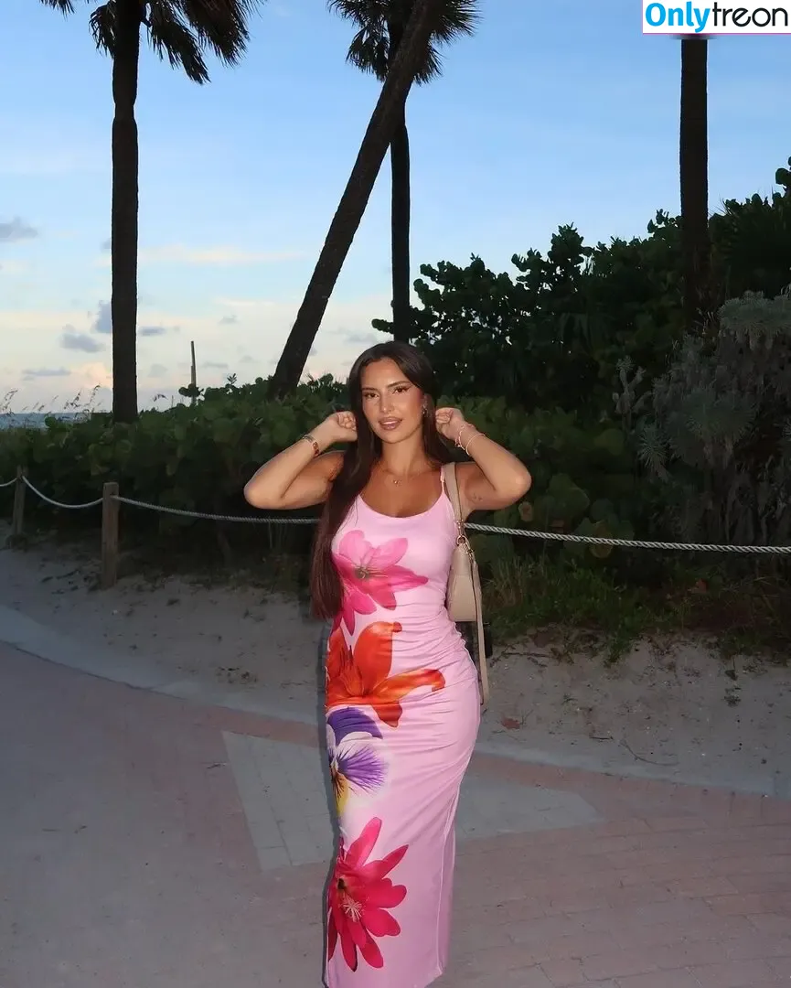 25698 nude photo #4141 (25698)