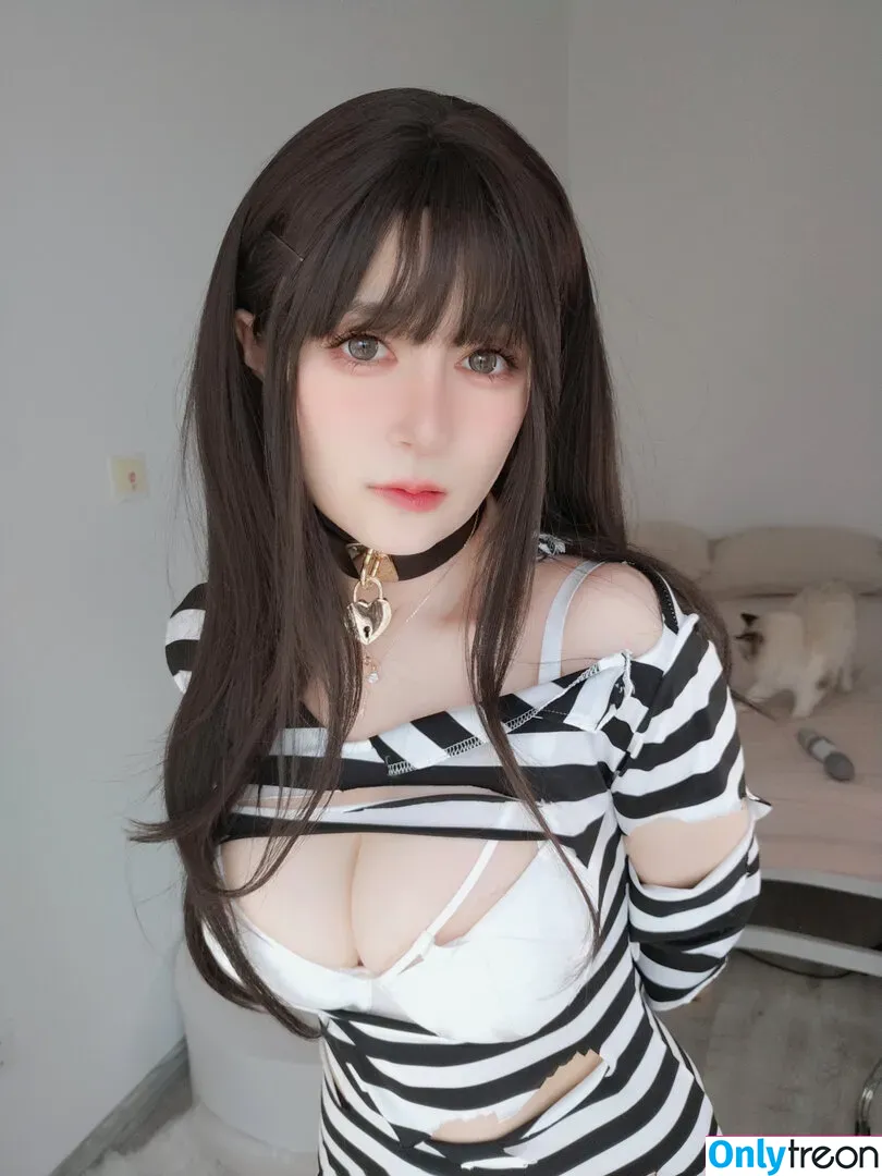 baiyin811 nude photo #0441 (81silver811 / baiyin81 / silver81_ / silver881 / 白银81)