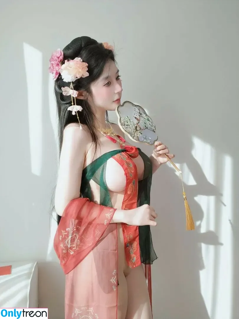 baiyin811 nude photo #0894 (81silver811 / baiyin81 / silver81_ / silver881 / 白银81)