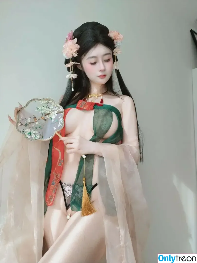 baiyin811 nude photo #0915 (81silver811 / baiyin81 / silver81_ / silver881 / 白银81)