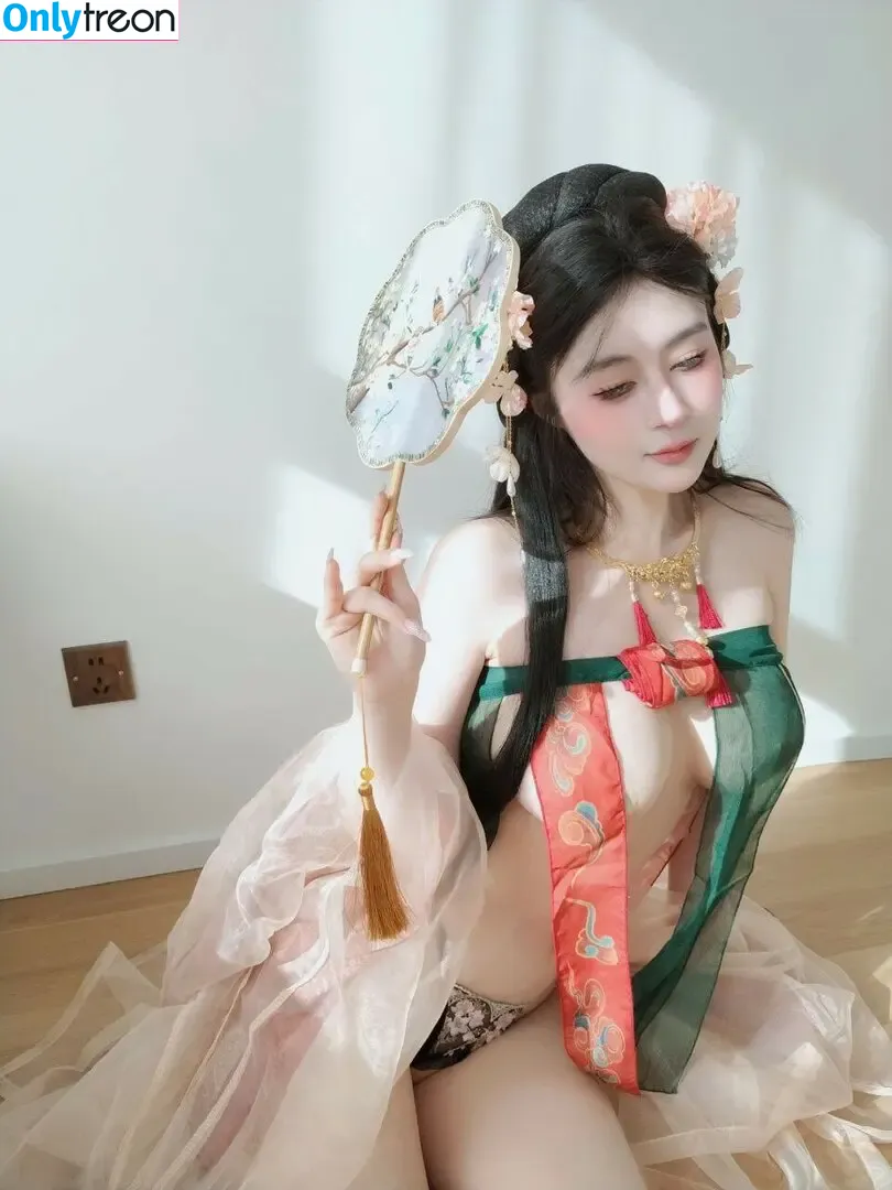 baiyin811 nude photo #0942 (81silver811 / baiyin81 / silver81_ / silver881 / 白银81)