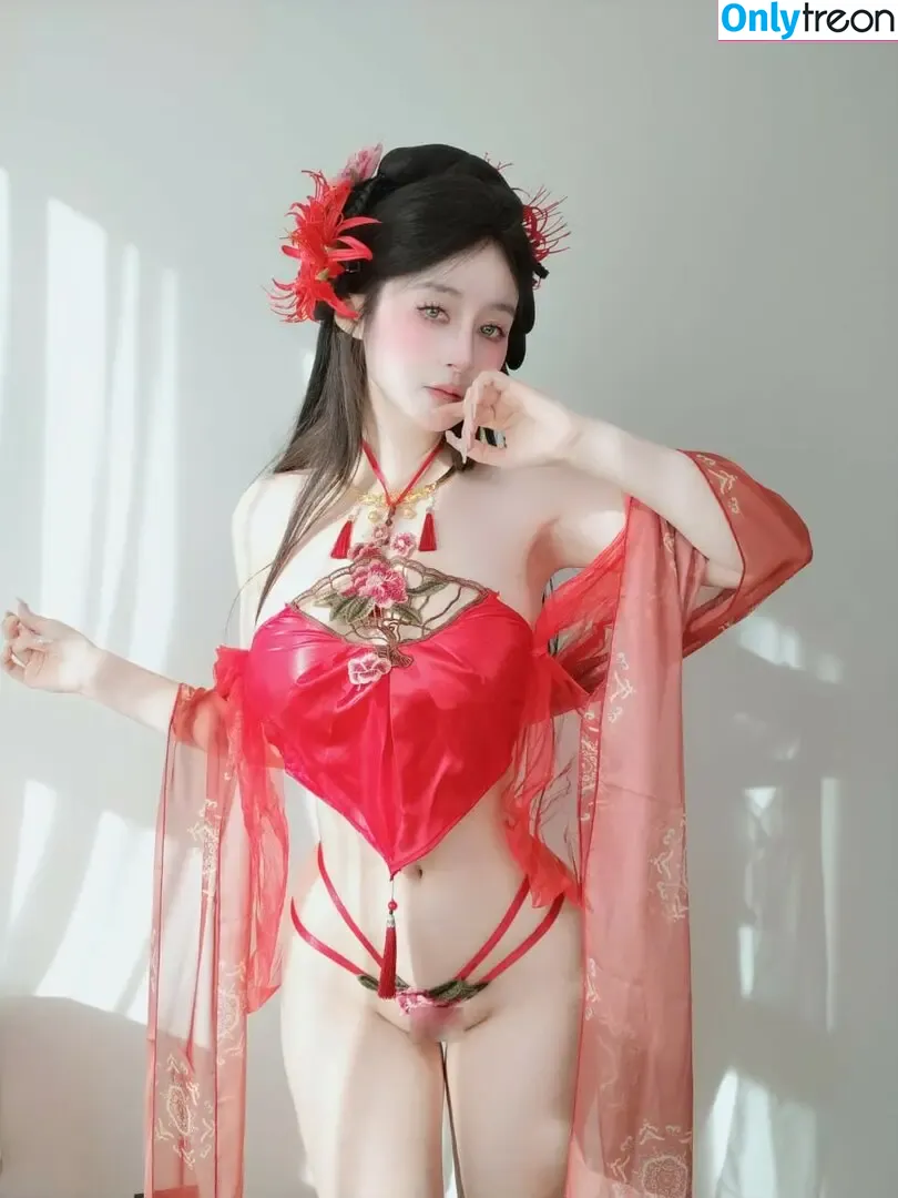 baiyin811 nude photo #1119 (81silver811 / baiyin81 / silver81_ / silver881 / 白银81)