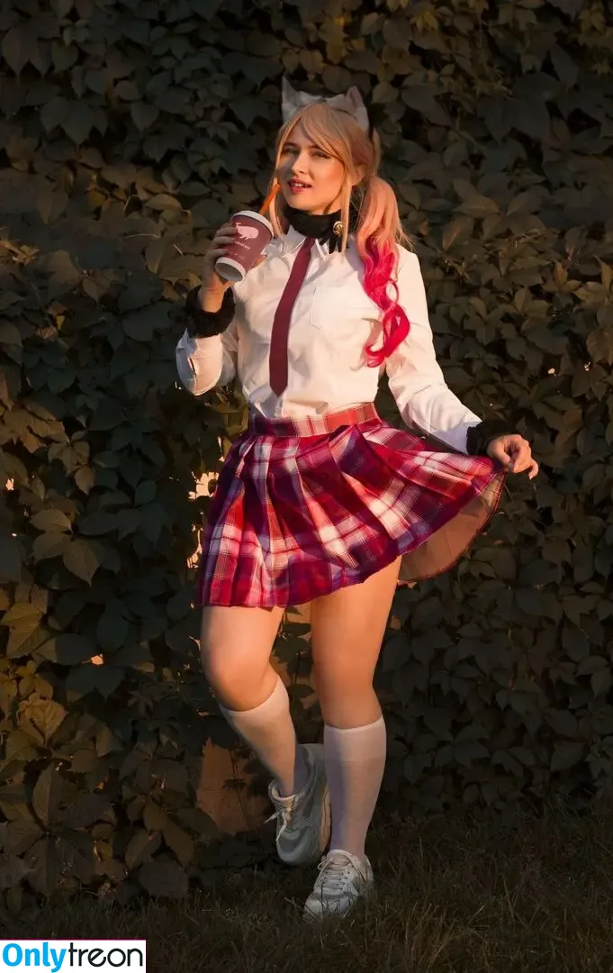 4iipainters_cosplay nude photo #0048 (4iipainters_cosplay)