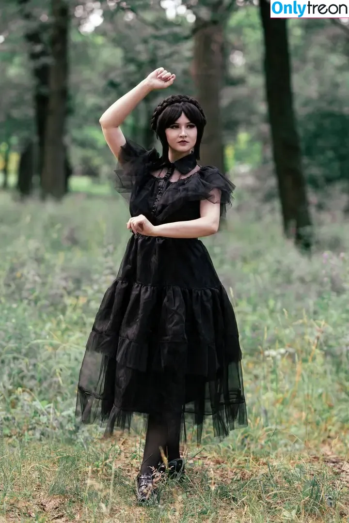 4iipainters_cosplay nude photo #0063 (4iipainters_cosplay)
