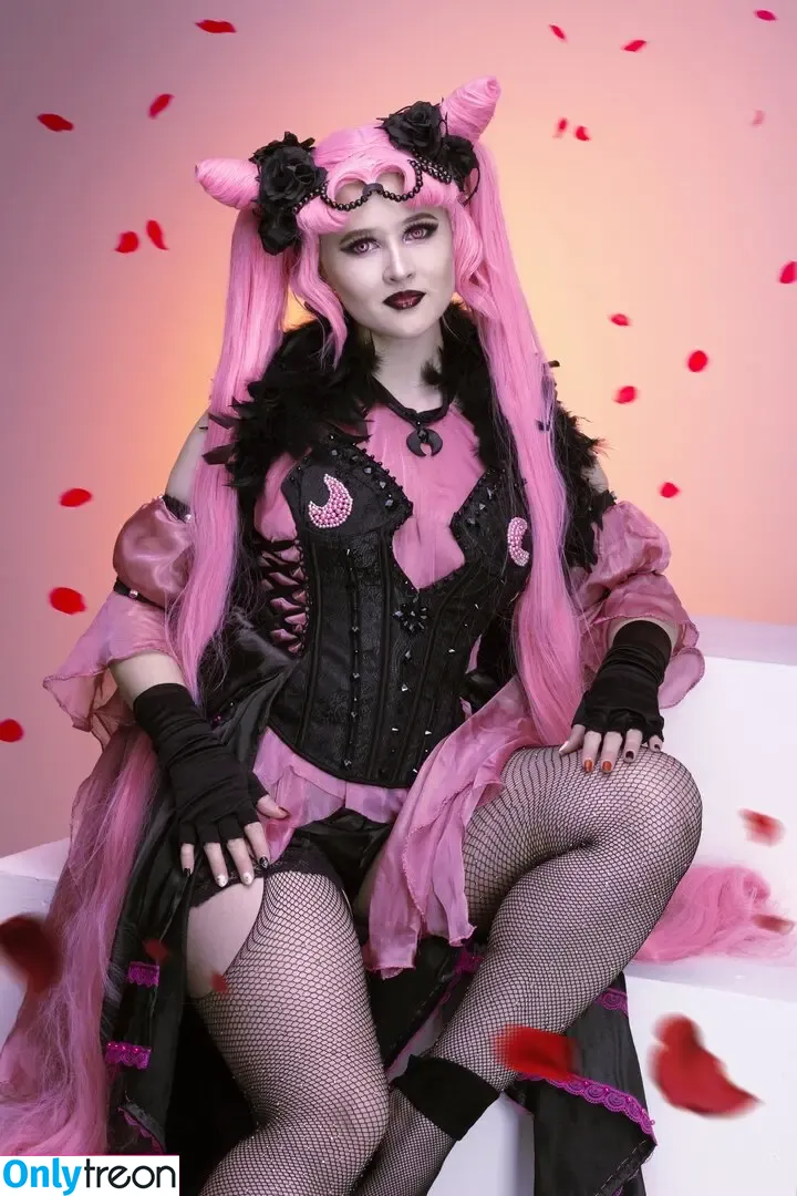 4iipainters_cosplay nude photo #0330 (4iipainters_cosplay)