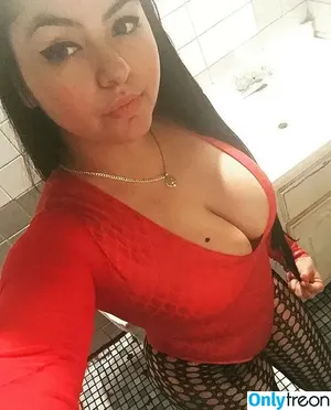 0jiitosnegr0sx33 / leonela nude photo #0014