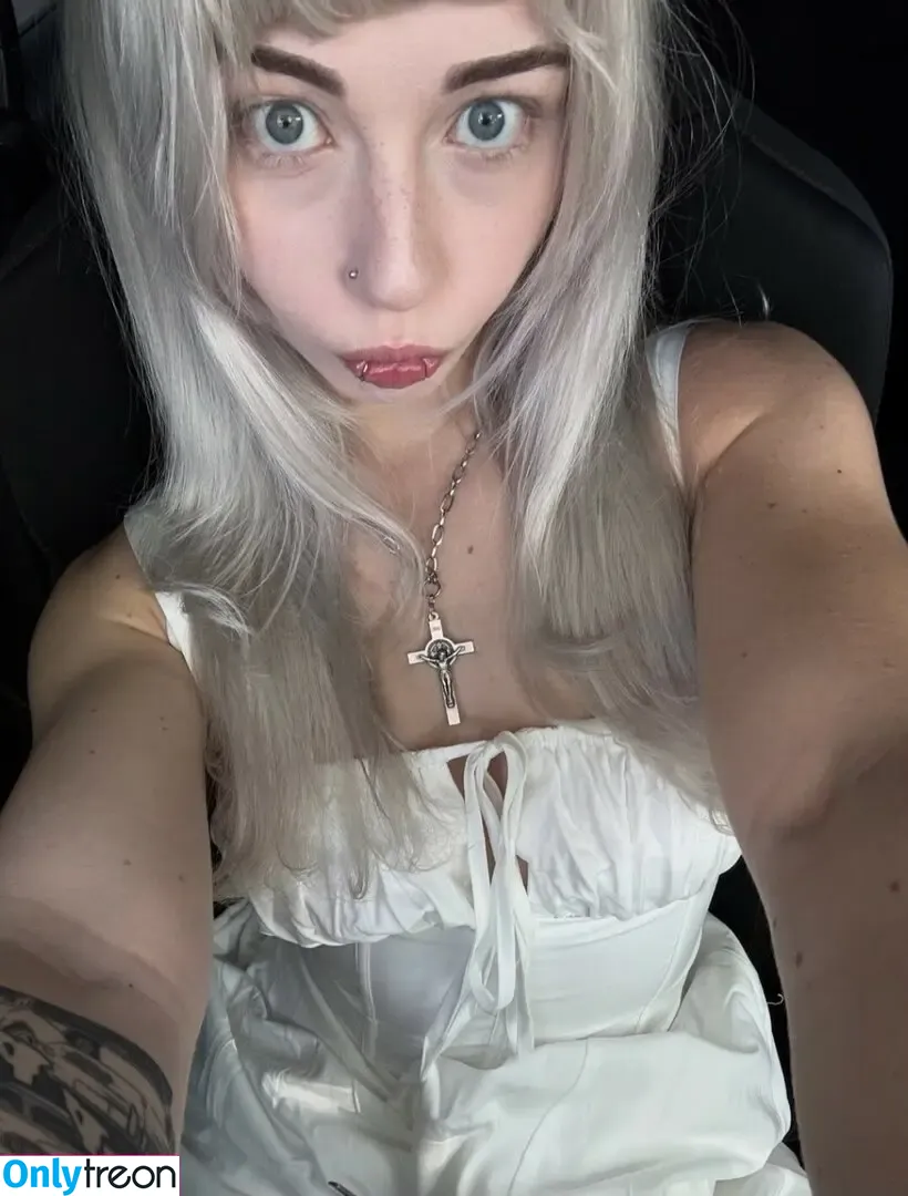 6nattynat9 nude photo #0035 (6natttynay9 / tatievans)