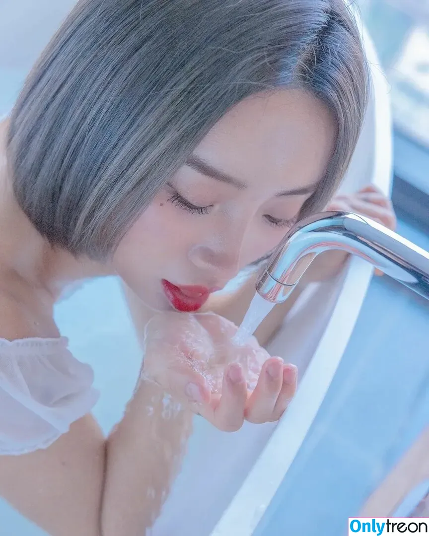 2xzxzxz2 nude photo #0031 (Soi)