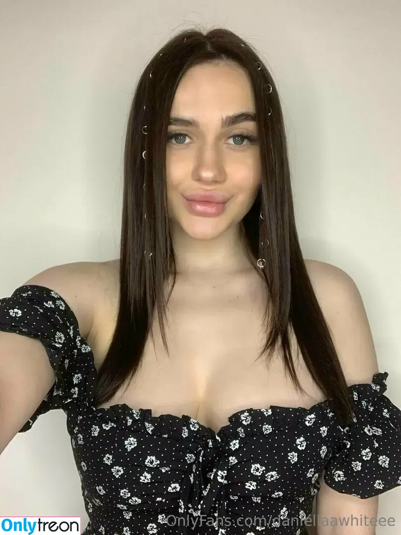 a_alexxxaa_alx nude photo #0009 (_trulyalexus)