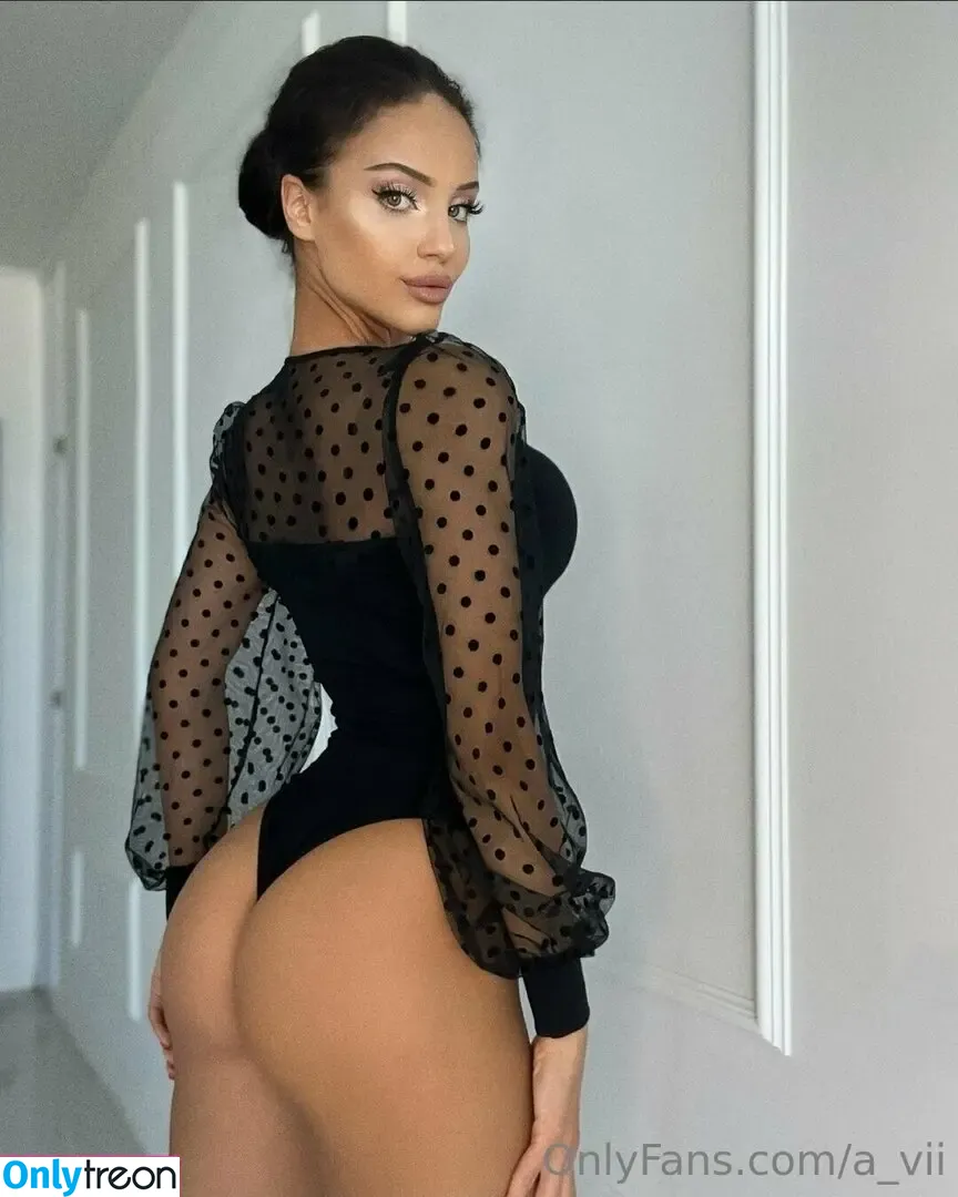 a_vii nude photo #0158 (avicii)
