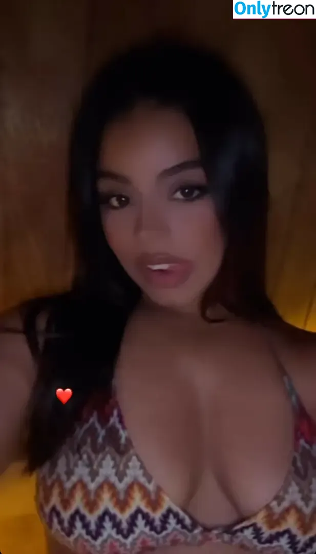 A.vriell nude photo #0011 (A.vriell)