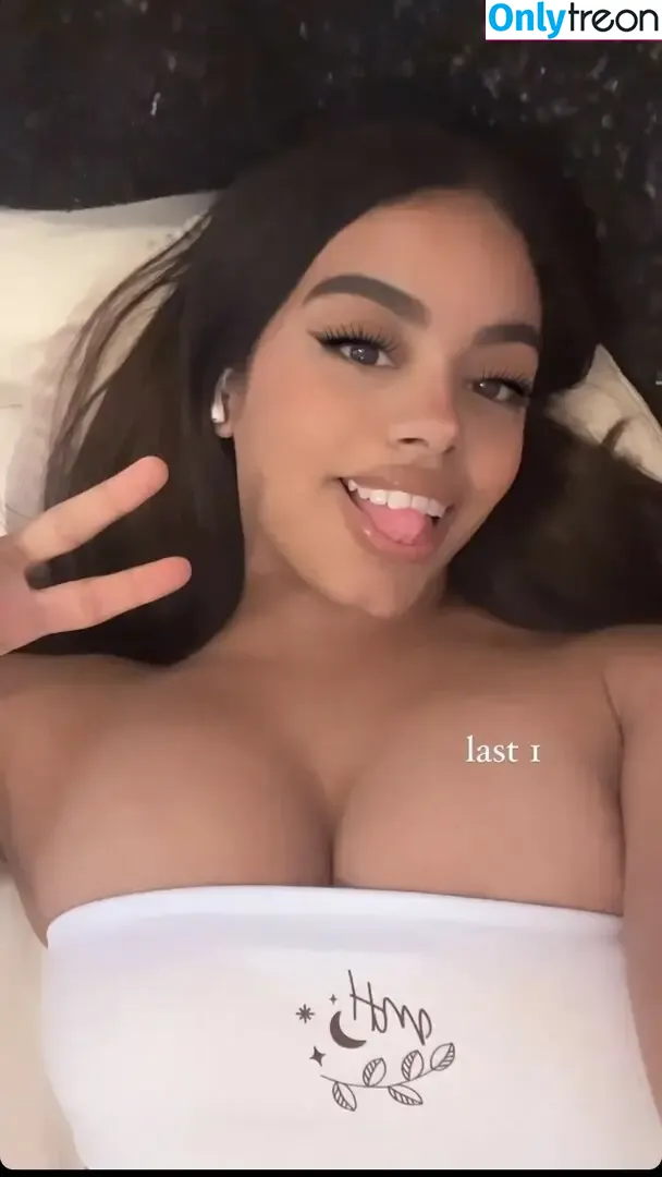 A.vriell nude photo #0111 (A.vriell)