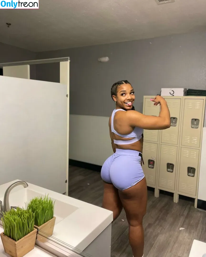 aaaaayevuh nude photo #0003 (Ava)