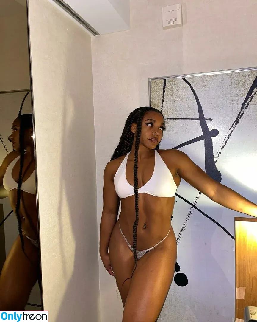 aaaaayevuh nude photo #0007 (Ava)