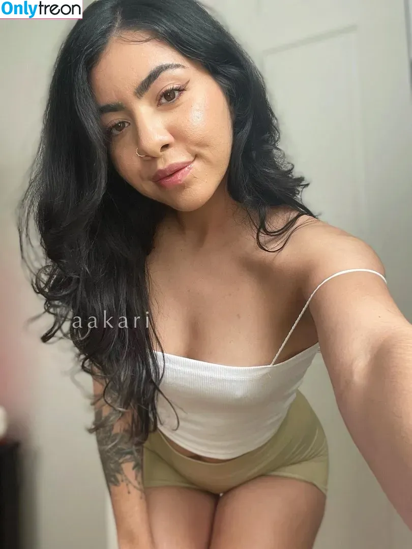 aakari nude photo #0015 (aakarimoon / itsaakarii / realitsaakari)