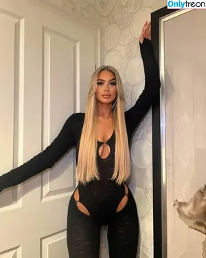 Aaliyah / aaliyahdang / aaliyahpk / aaliyahshiesty / aaliyahssofficiall nude photo #0037