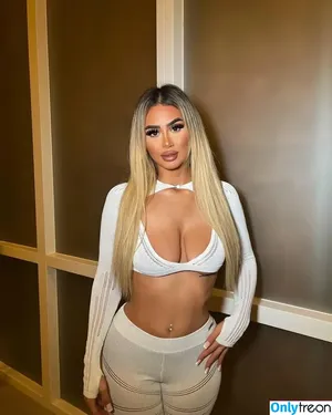 Aaliyah / aaliyahdang / aaliyahpk / aaliyahshiesty / aaliyahssofficiall nude photo #0049