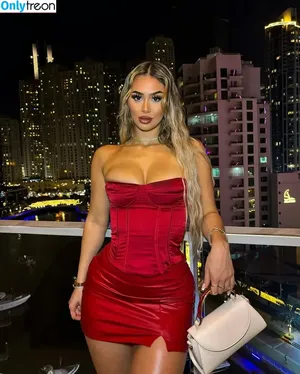 Aaliyah / aaliyahdang / aaliyahpk / aaliyahshiesty / aaliyahssofficiall nude photo #0075