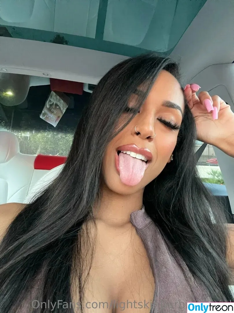 Aaliyah Foxxx nude photo #0003 (FoxxAaliyah / aaliyahfoxxofficial / aaliyahfoxxx)