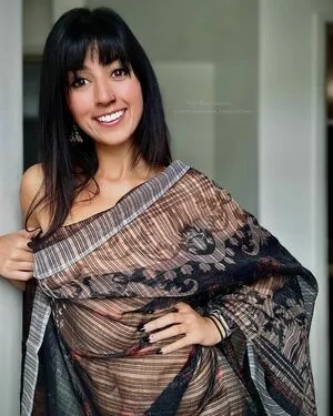 Aaliyah Yasin / _thatbritishcouple / aaliyah.yasin / thatbritishg1rl nude photo #0030