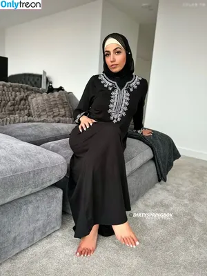 Aaliyah Yasin / _thatbritishcouple / aaliyah.yasin / thatbritishg1rl nude photo #0982