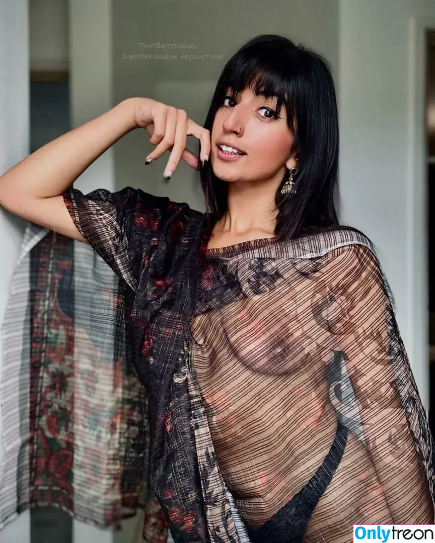 Aaliyah Yasin nude photo #0034 (_thatbritishcouple / aaliyah.yasin / thatbritishg1rl)