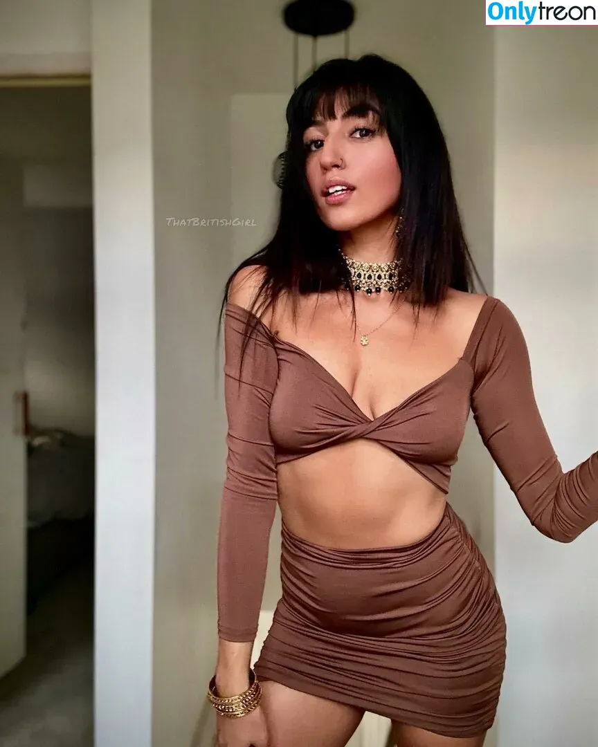 Aaliyah Yasin nude photo #0049 (_thatbritishcouple / aaliyah.yasin / thatbritishg1rl)