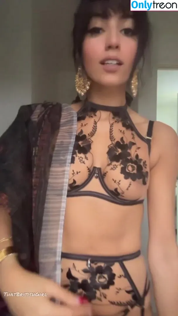 Aaliyah Yasin nude photo #0101 (_thatbritishcouple / aaliyah.yasin / thatbritishg1rl)