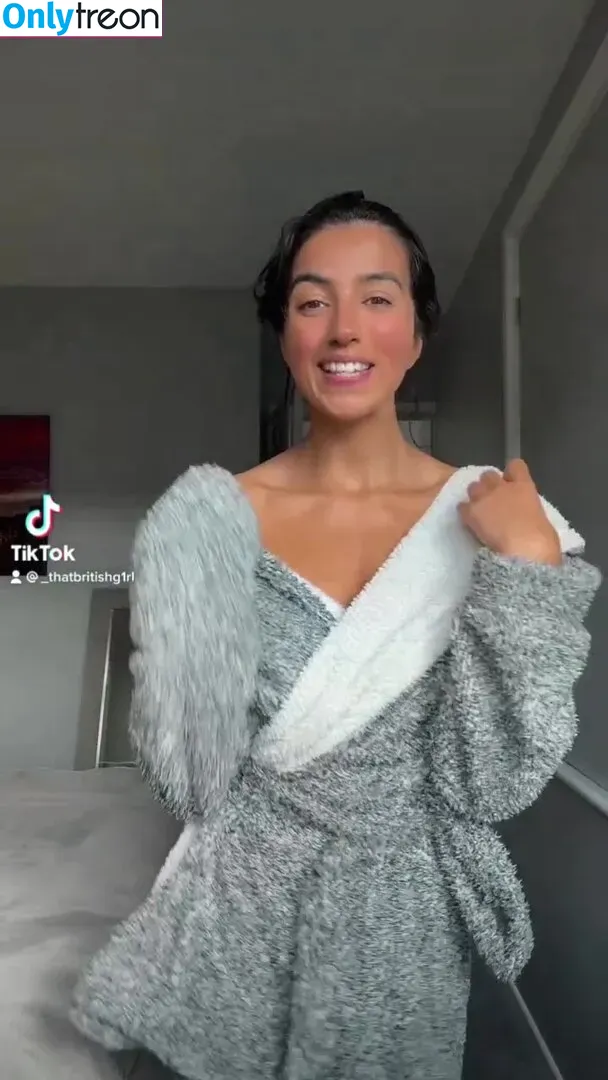 Aaliyah Yasin nude photo #0104 (_thatbritishcouple / aaliyah.yasin / thatbritishg1rl)