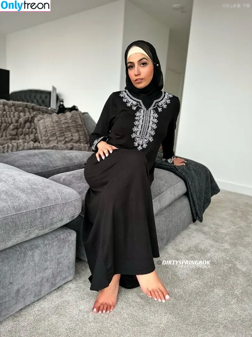 Aaliyah Yasin nude photo #0982 (_thatbritishcouple / aaliyah.yasin / thatbritishg1rl)