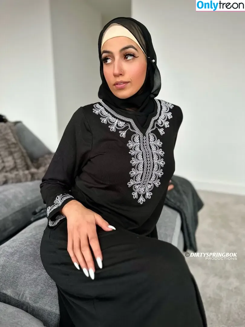 Aaliyah Yasin nude photo #0984 (_thatbritishcouple / aaliyah.yasin / thatbritishg1rl)