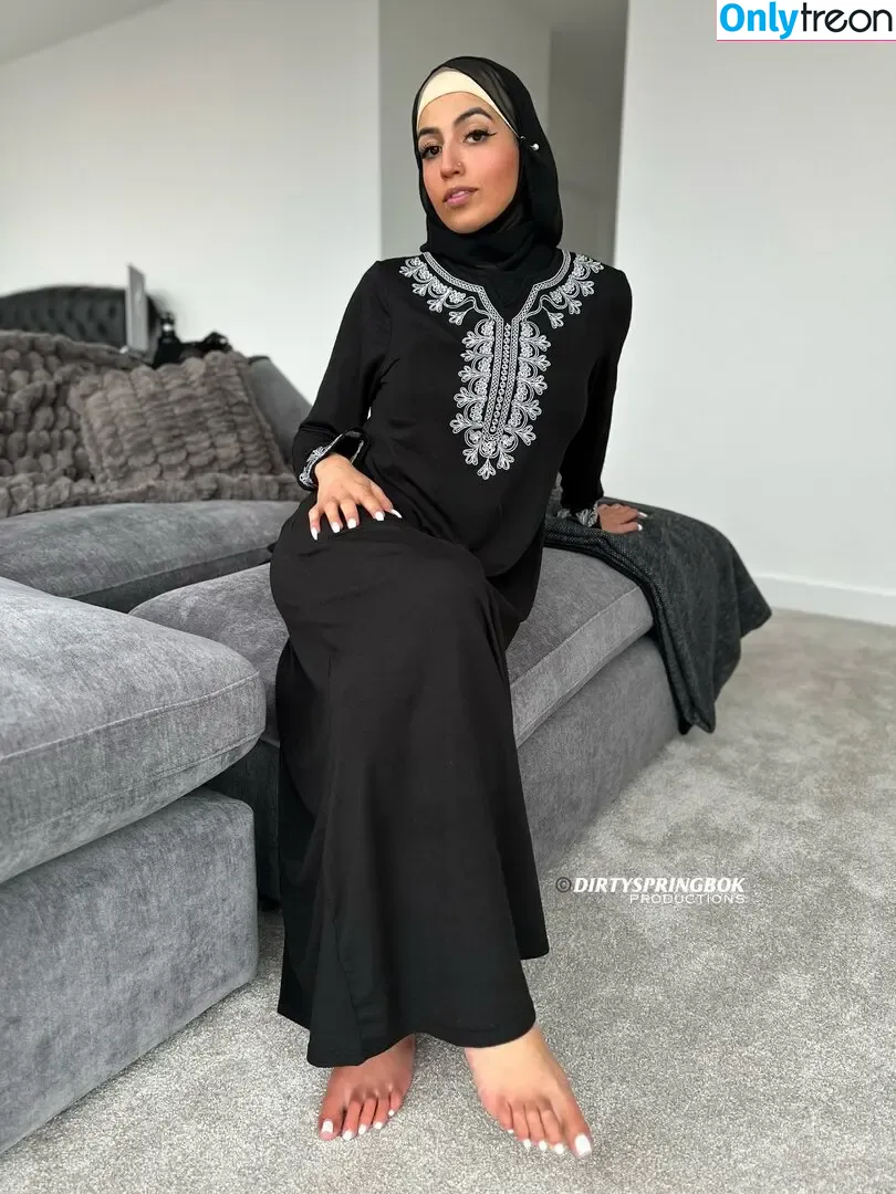 Aaliyah Yasin nude photo #0990 (_thatbritishcouple / aaliyah.yasin / thatbritishg1rl)