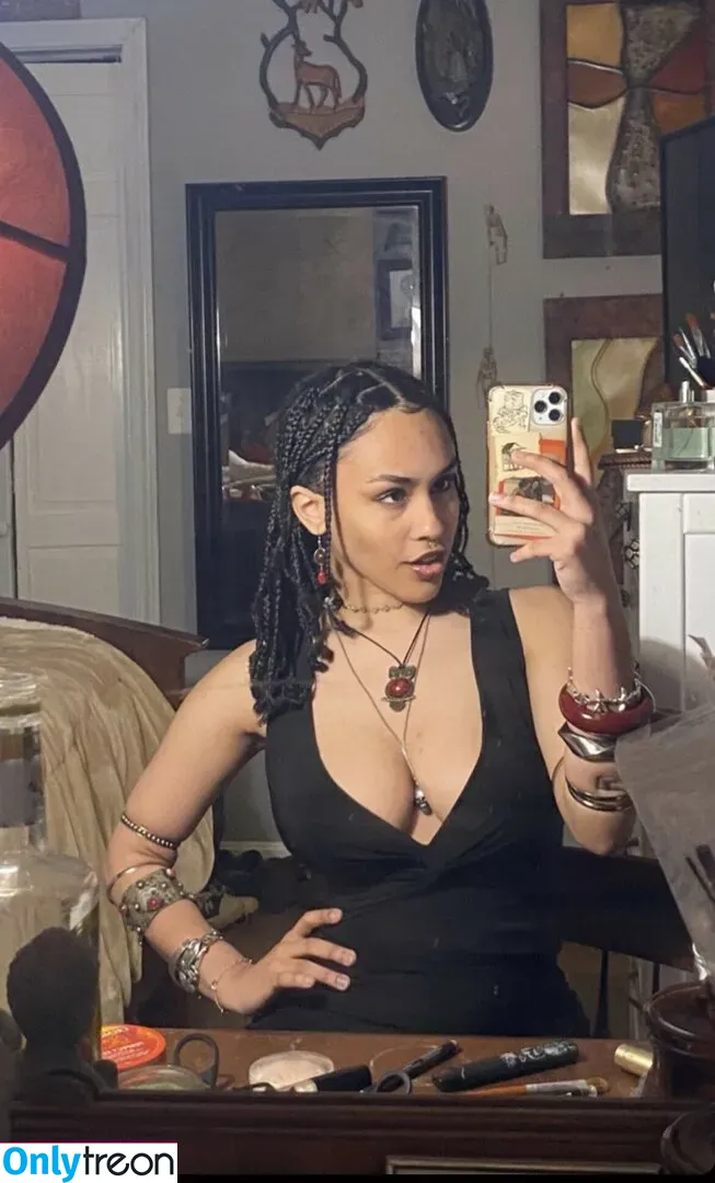 Aaliyeezy nude photo #0109 (theallierae)
