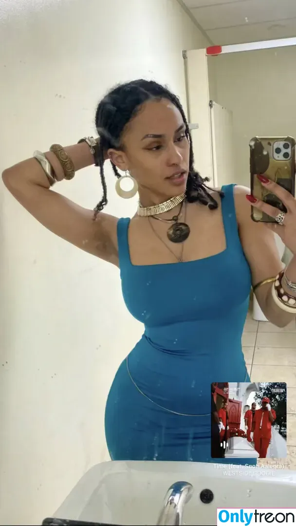 Aaliyeezy nude photo #0128 (theallierae)
