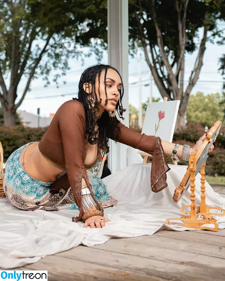 Aaliyeezy nude photo #0221 (theallierae)