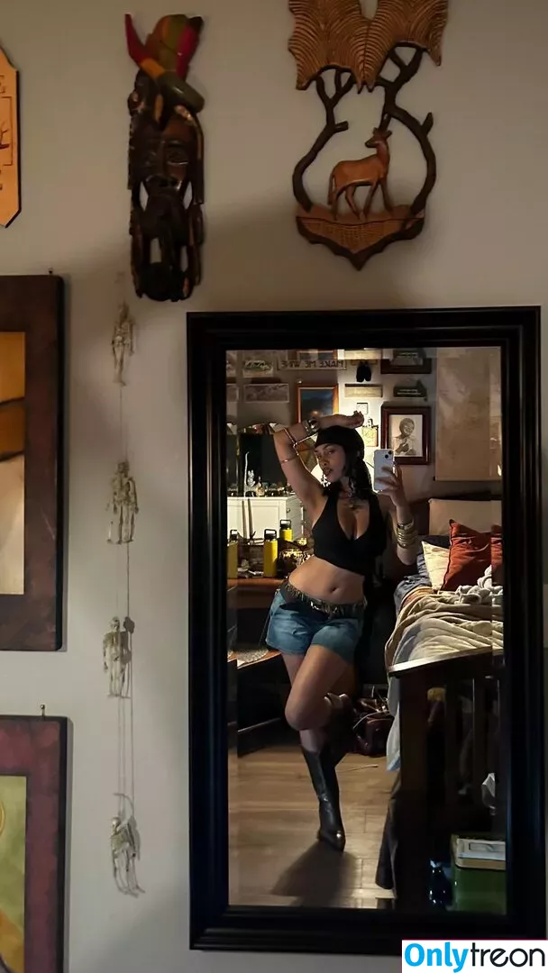 Aaliyeezy nude photo #0286 (theallierae)