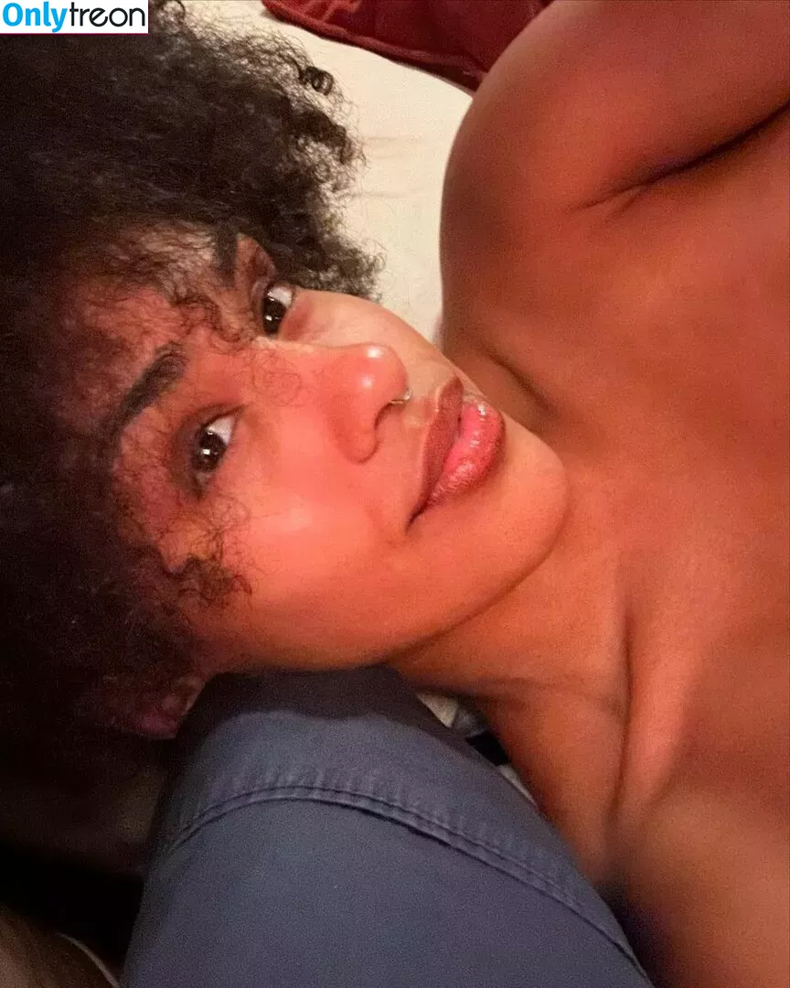 Aaliyeezy nude photo #0296 (theallierae)