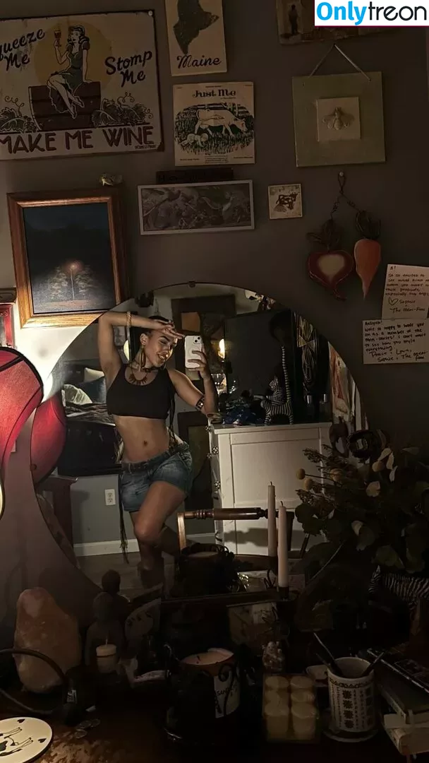 Aaliyeezy nude photo #0342 (theallierae)