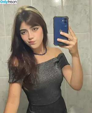 aangelarrochista / mrs_arockstar nude photo #0004