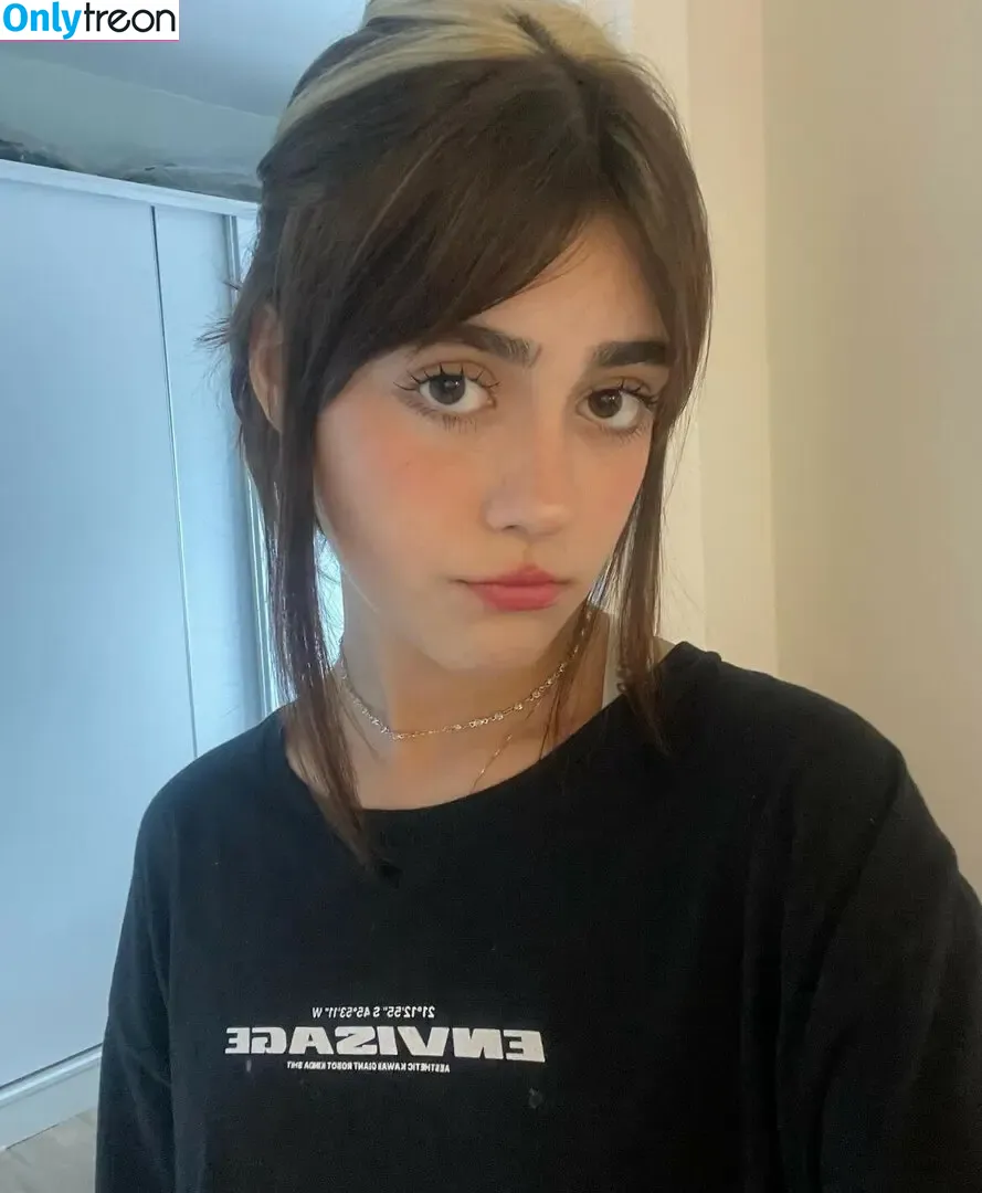 aangelarrochista nude photo #0002 (mrs_arockstar)