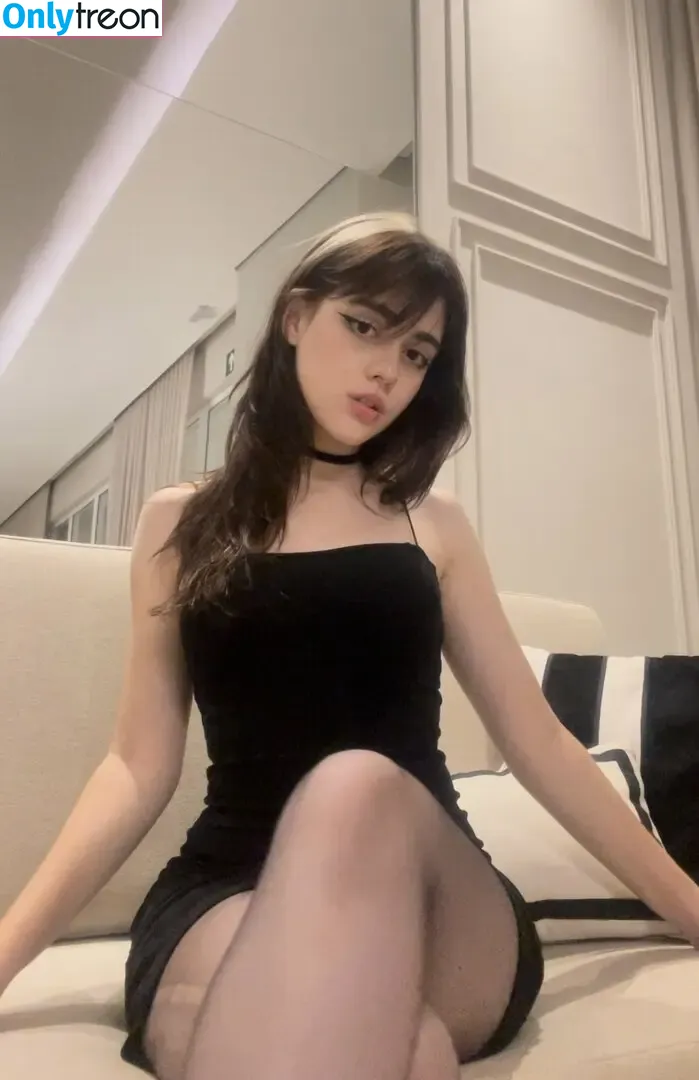 aangelarrochista nude photo #0005 (mrs_arockstar)
