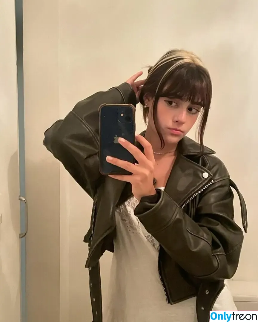 aangelarrochista nude photo #0015 (mrs_arockstar)