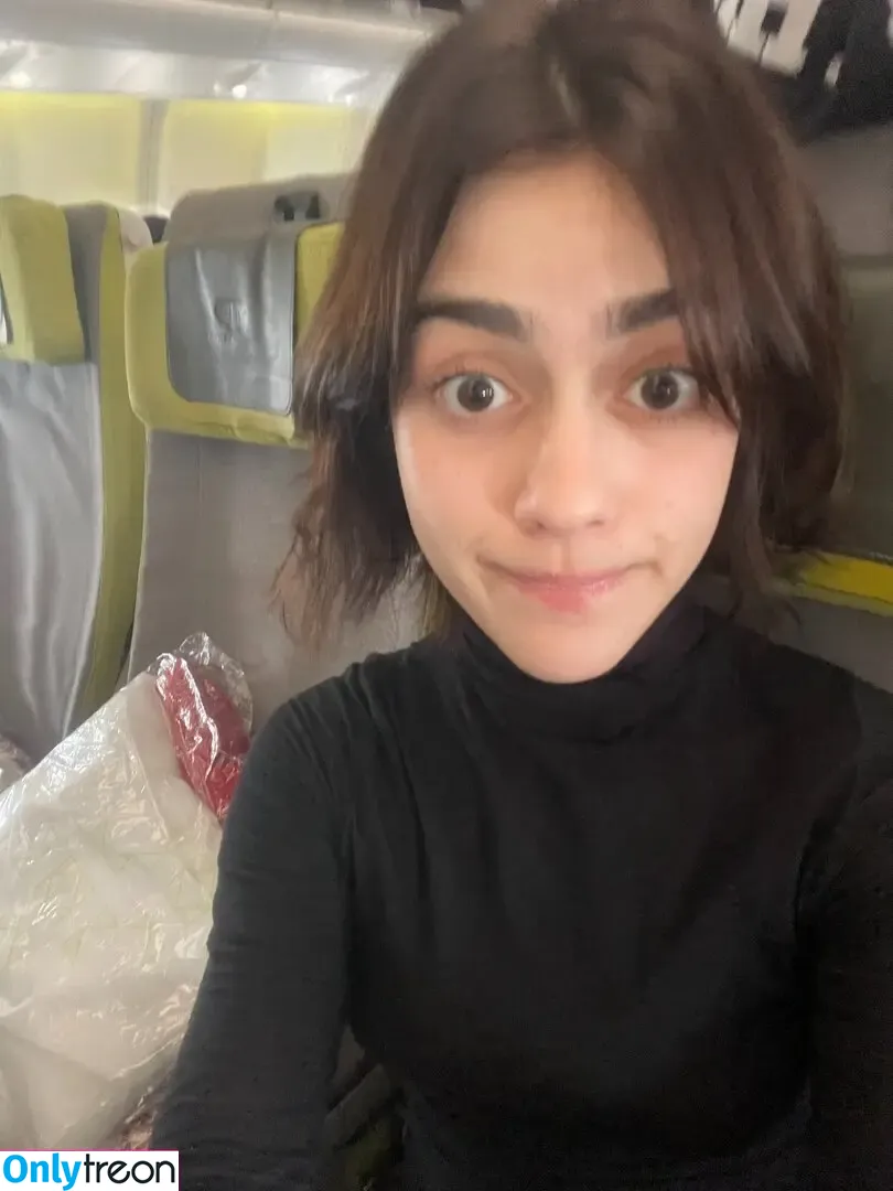 aangelarrochista nude photo #0123 (mrs_arockstar)