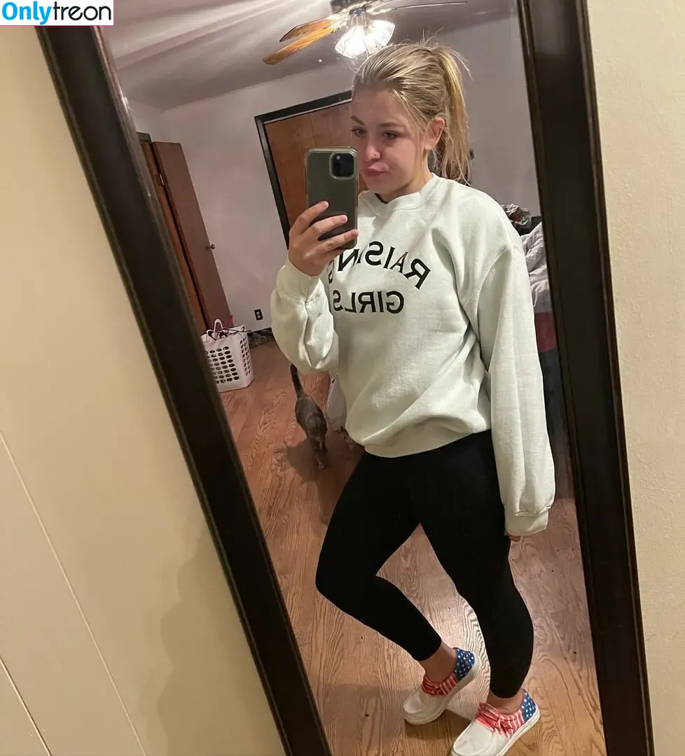 aautumn_blondie nude photo #0009 (a_rogs_0922)